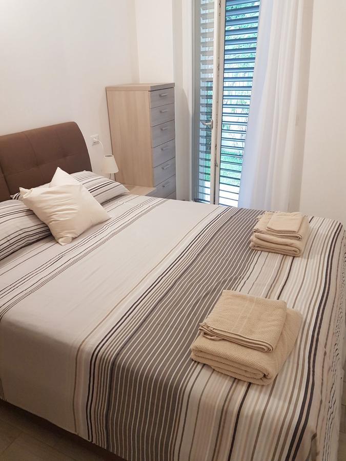 Baia Blu - Luxury Apartments With Pool Cremia Exterior foto