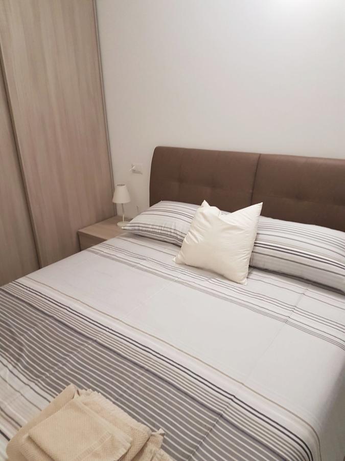 Baia Blu - Luxury Apartments With Pool Cremia Exterior foto